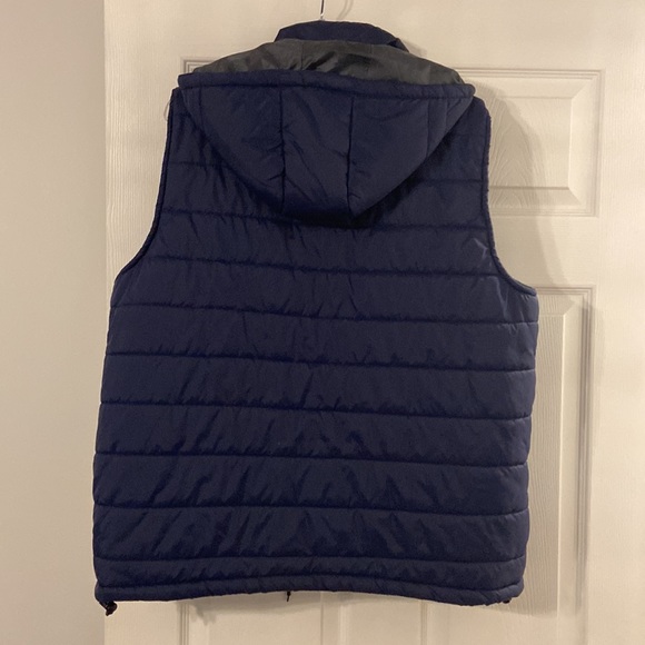 TRESPASS Puffer Man Vest size L color nay blue excellent condition - Picture 3 of 16
